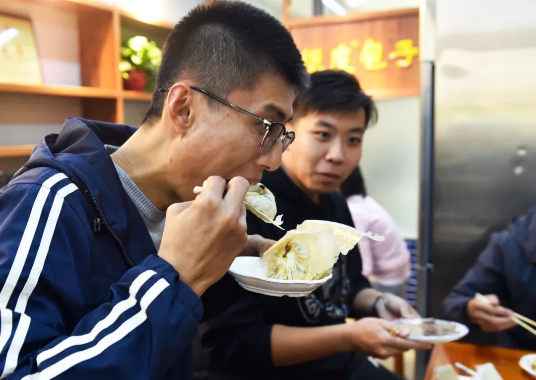 要想活得好，不要吃太饱！经常吃太饱危害比你想象还大！